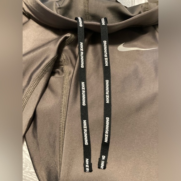 Nike women’s leggings - Picture 8 of 8